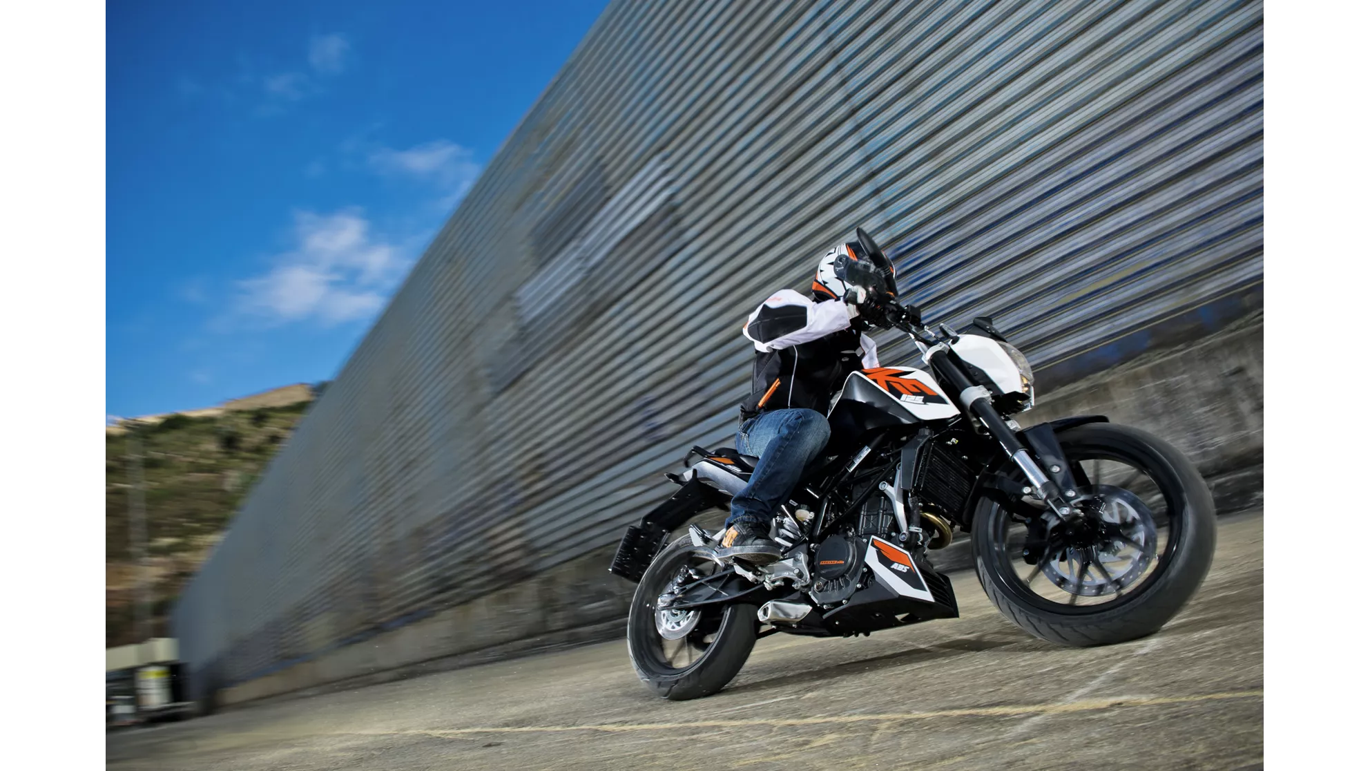 KTM 125 Duke - Image 16 KTM 125 Duke - Image 16