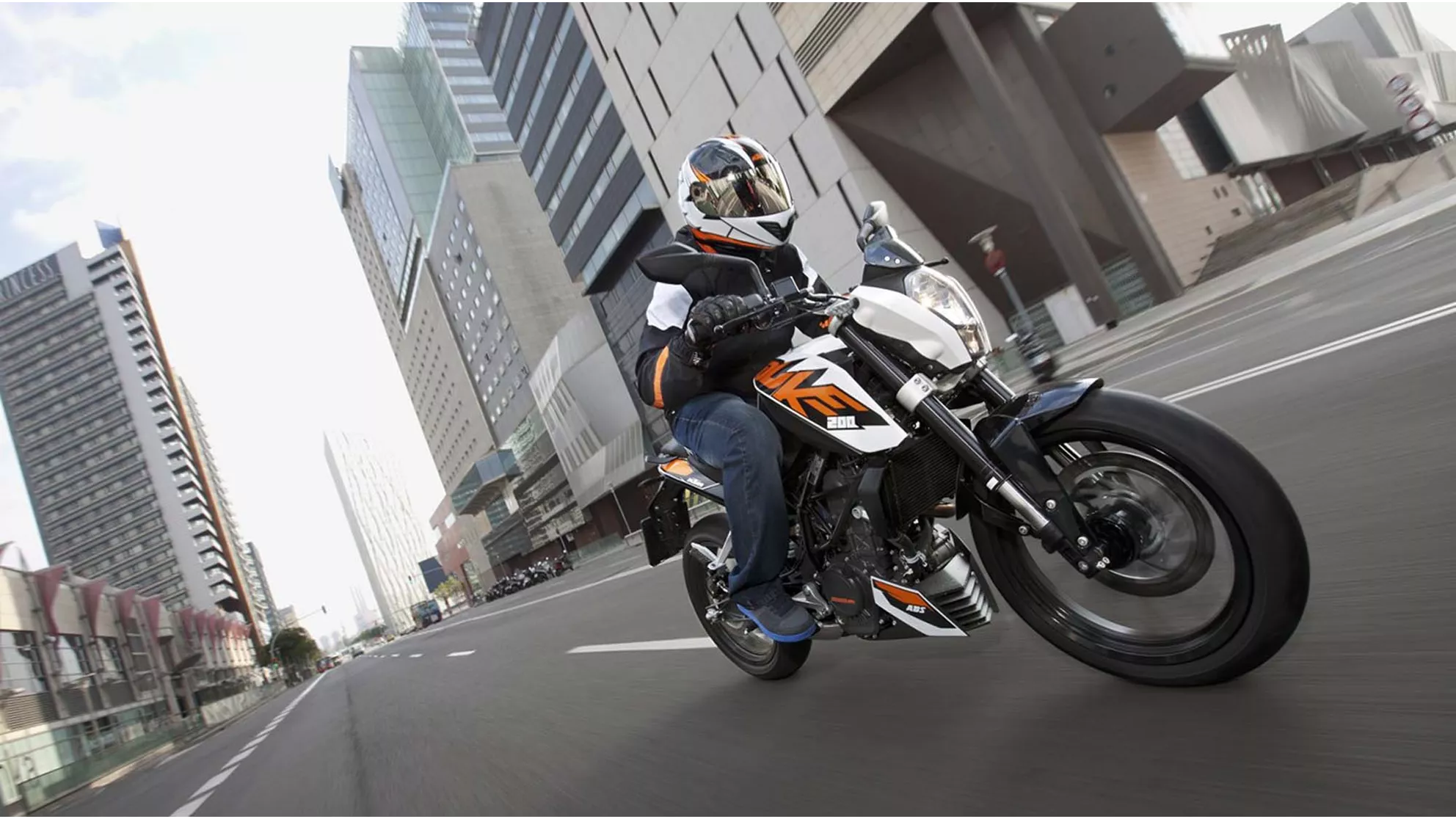 KTM 200 Duke - Image 16 KTM 200 Duke - Image 16