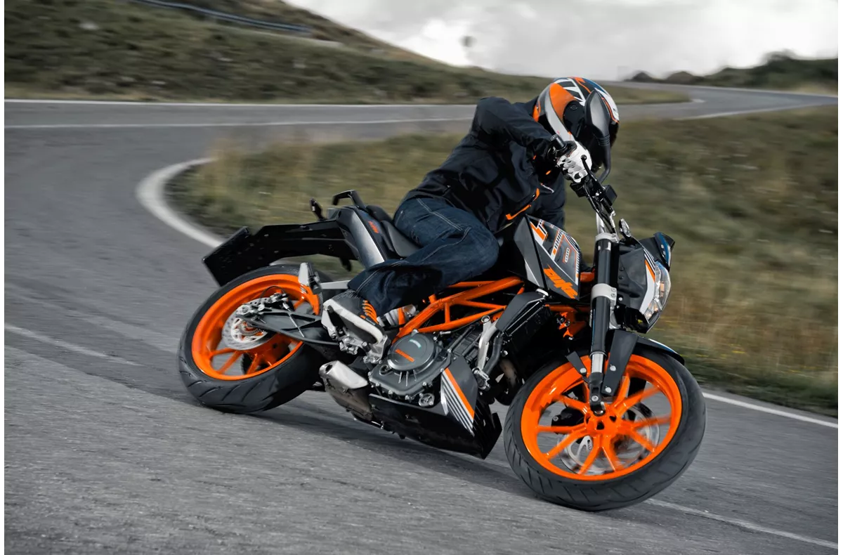 KTM 390 Duke KTM 390 Duke