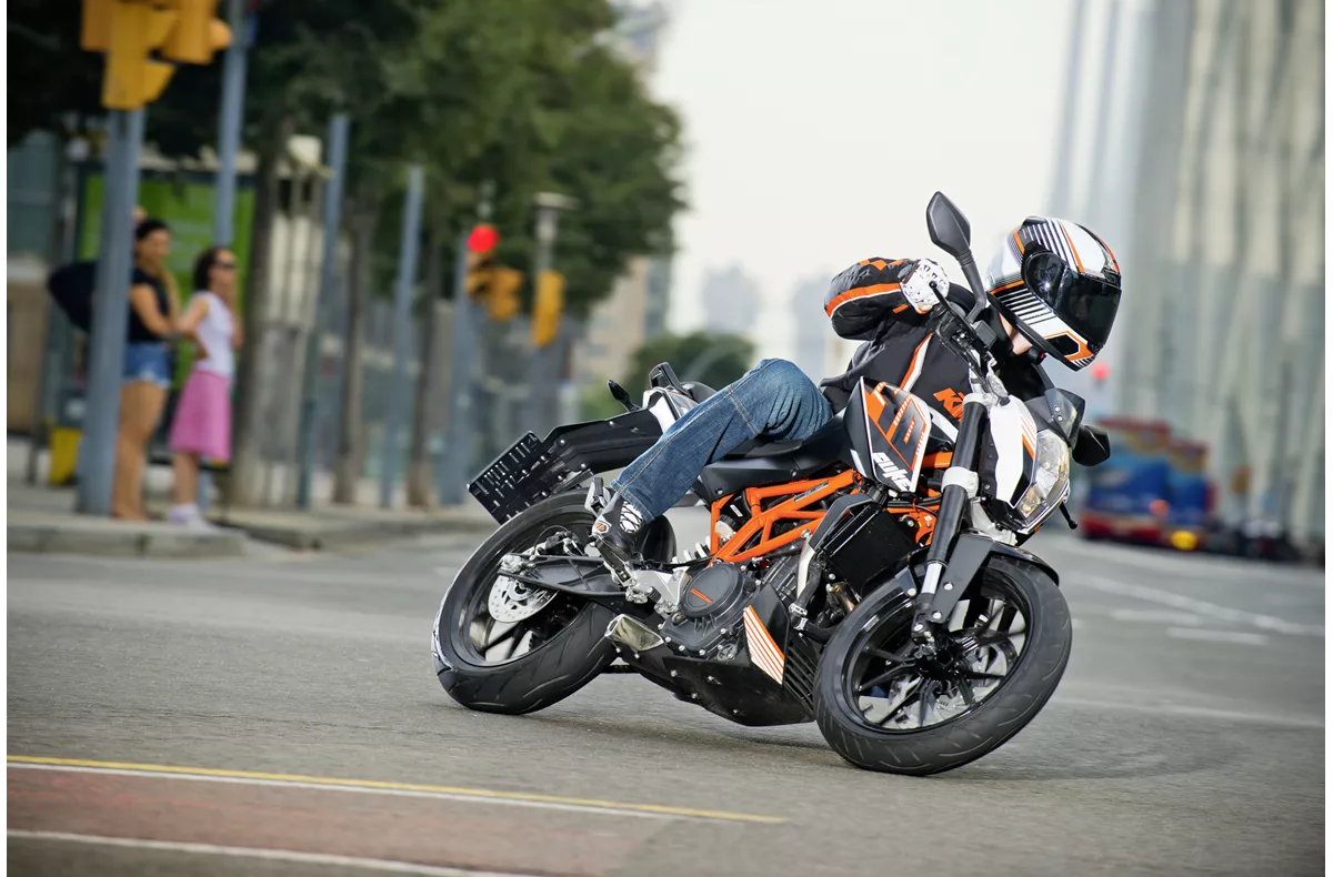 KTM 390 Duke KTM 390 Duke