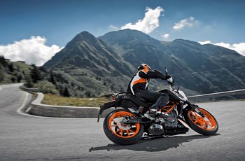 KTM 390 Duke 2016 - Bild 8 KTM 390 Duke 2016 - Bild 8