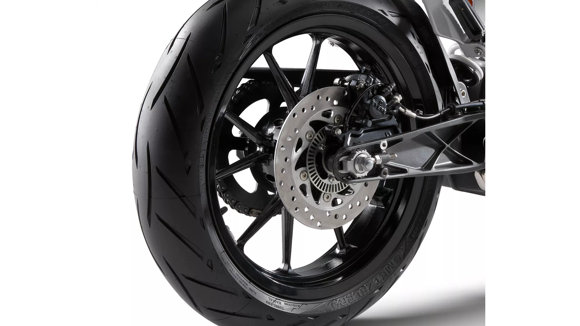 KTM 390 Duke - Image 17 KTM 390 Duke - Image 17