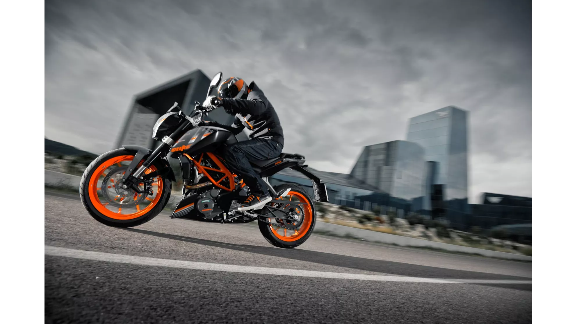 KTM 390 Duke - Image 21 KTM 390 Duke - Image 21