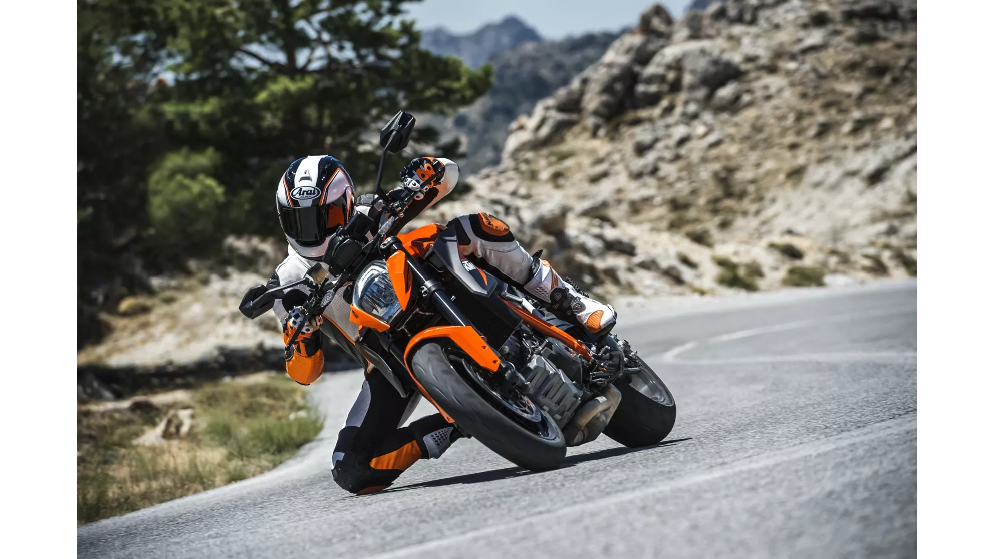 KTM 1290 Super Duke R - Image 4 KTM 1290 Super Duke R - Image 4