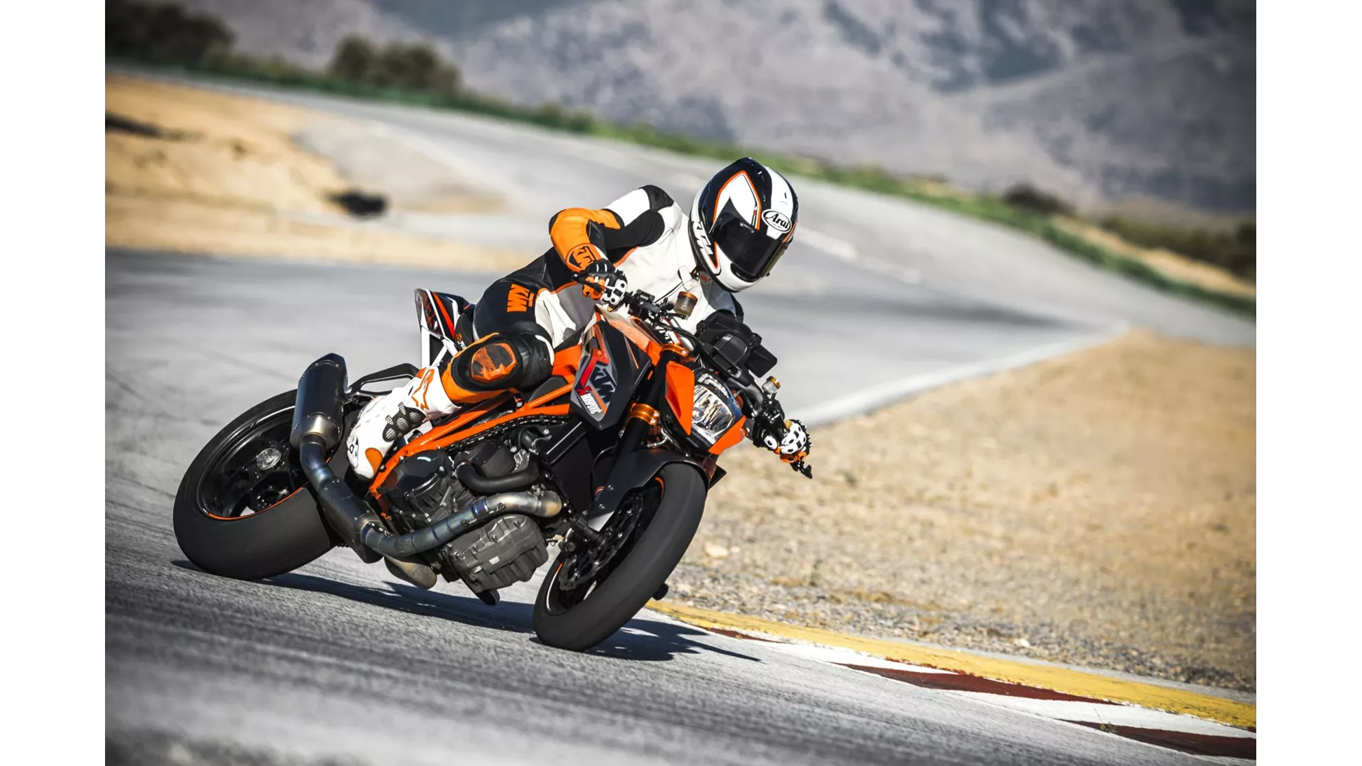 KTM 1290 Super Duke R - Image 17 KTM 1290 Super Duke R - Image 17