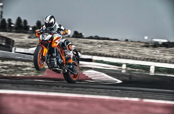 KTM 1290 Super Duke R 2016 - Bild 36 KTM 1290 Super Duke R 2016 - Bild 36