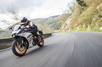 KTM RC 390 2016 - Bild 3 KTM RC 390 2016 - Bild 3