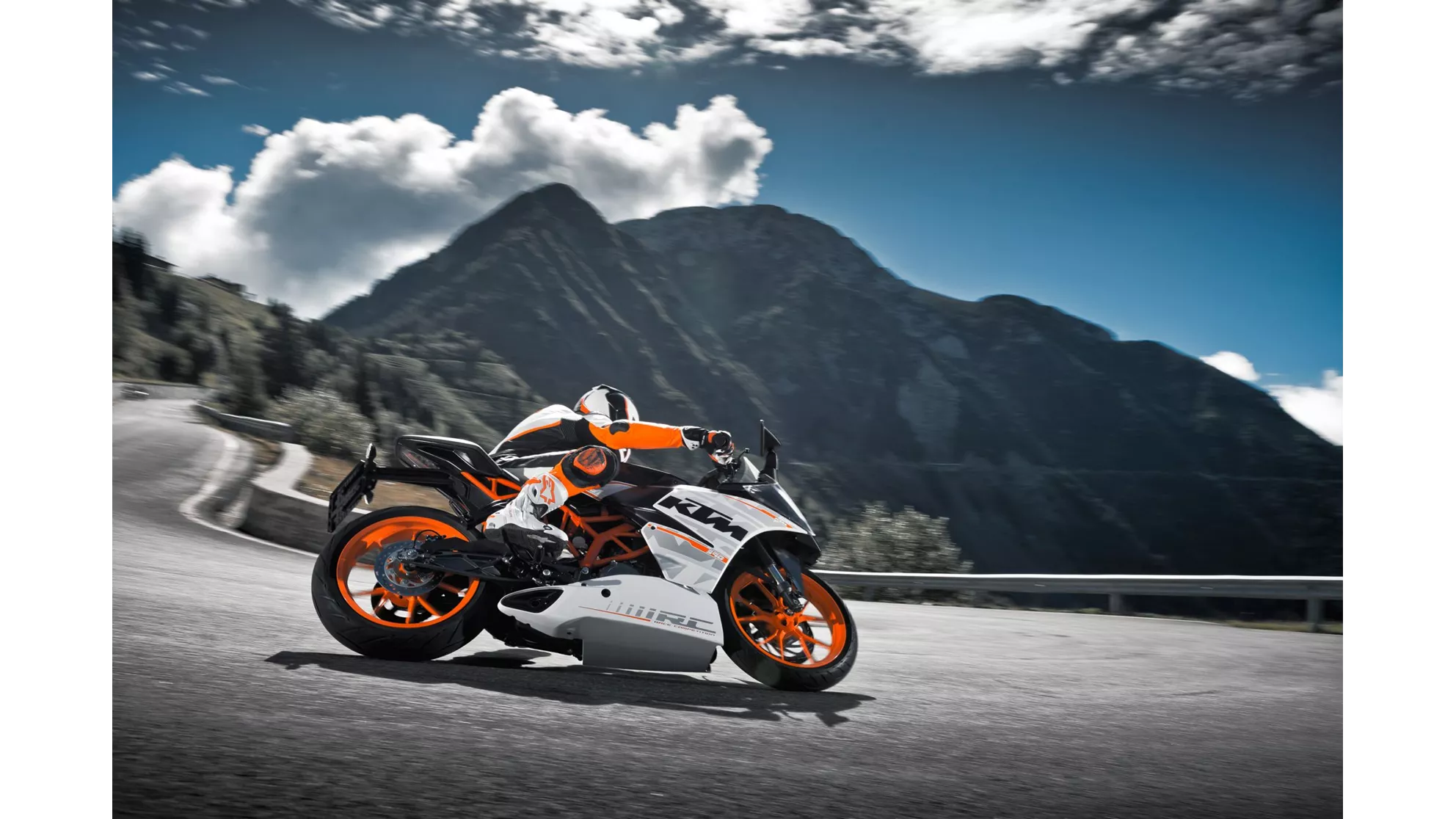 KTM RC 390 - Image 13 KTM RC 390 - Image 13