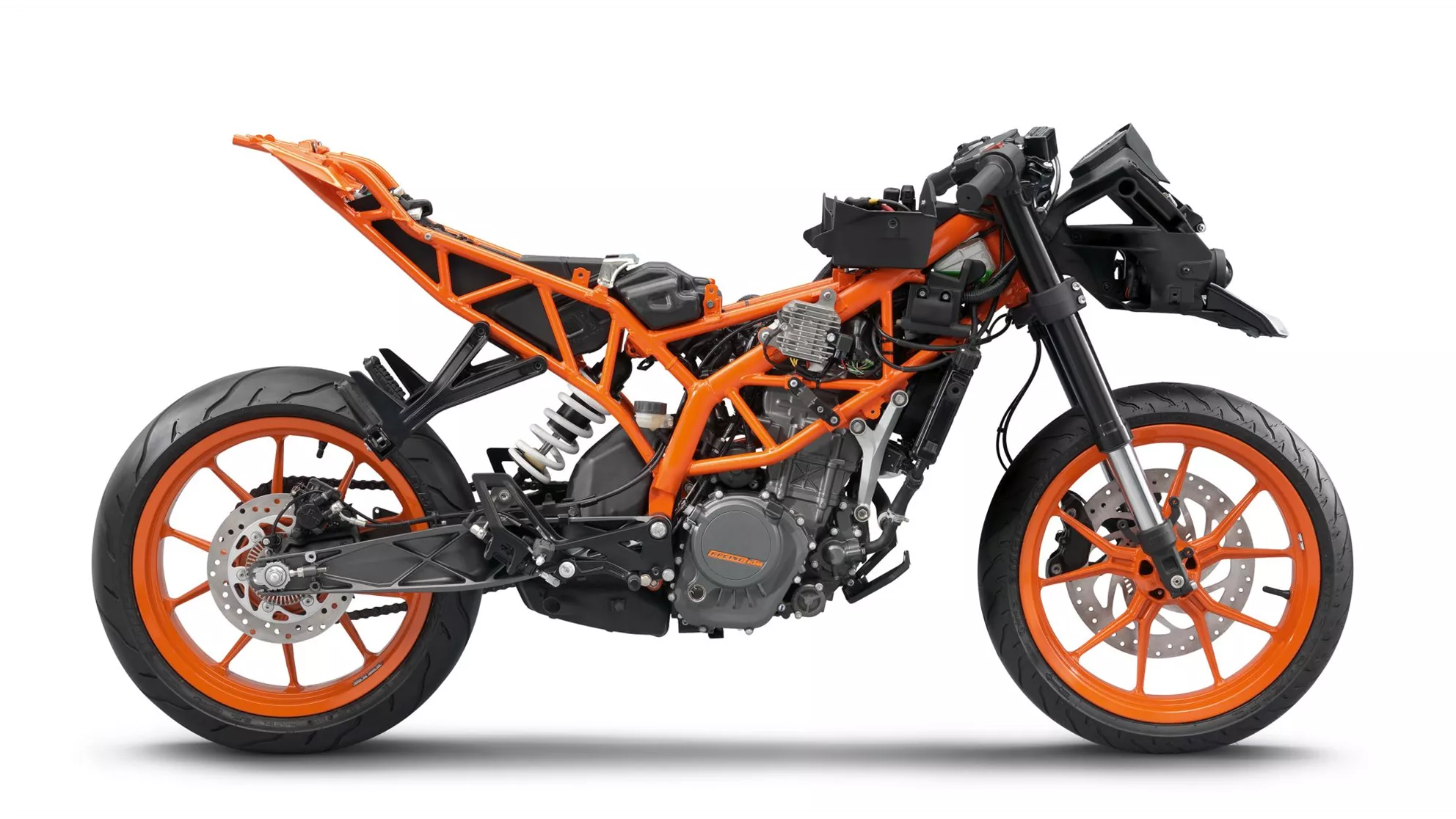 KTM RC 200 - Image 17 KTM RC 200 - Image 17