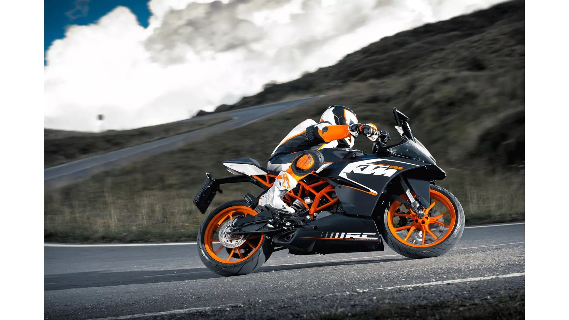 KTM RC 200 - Image 20 KTM RC 200 - Image 20