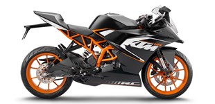 KTM RC 125 2016 vs BMW CE 02 11kW 2024