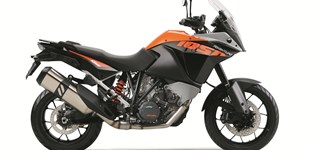 KTM 1050 Adventure 2016 vs KTM 390 Adventure 2022