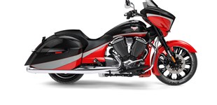 Victory Magnum 2016 vs Harley-Davidson Street Glide FLHX 2011