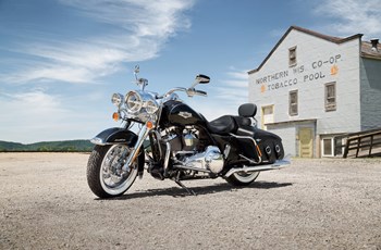 Harley-Davidson Road King Classic FLHRC 2016 - Bild 3
