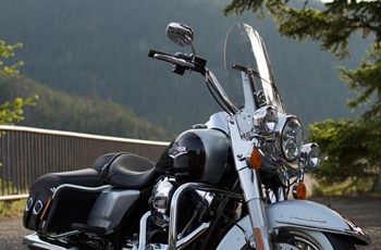Harley-Davidson Road King Classic FLHRC 2016 - Bild 7