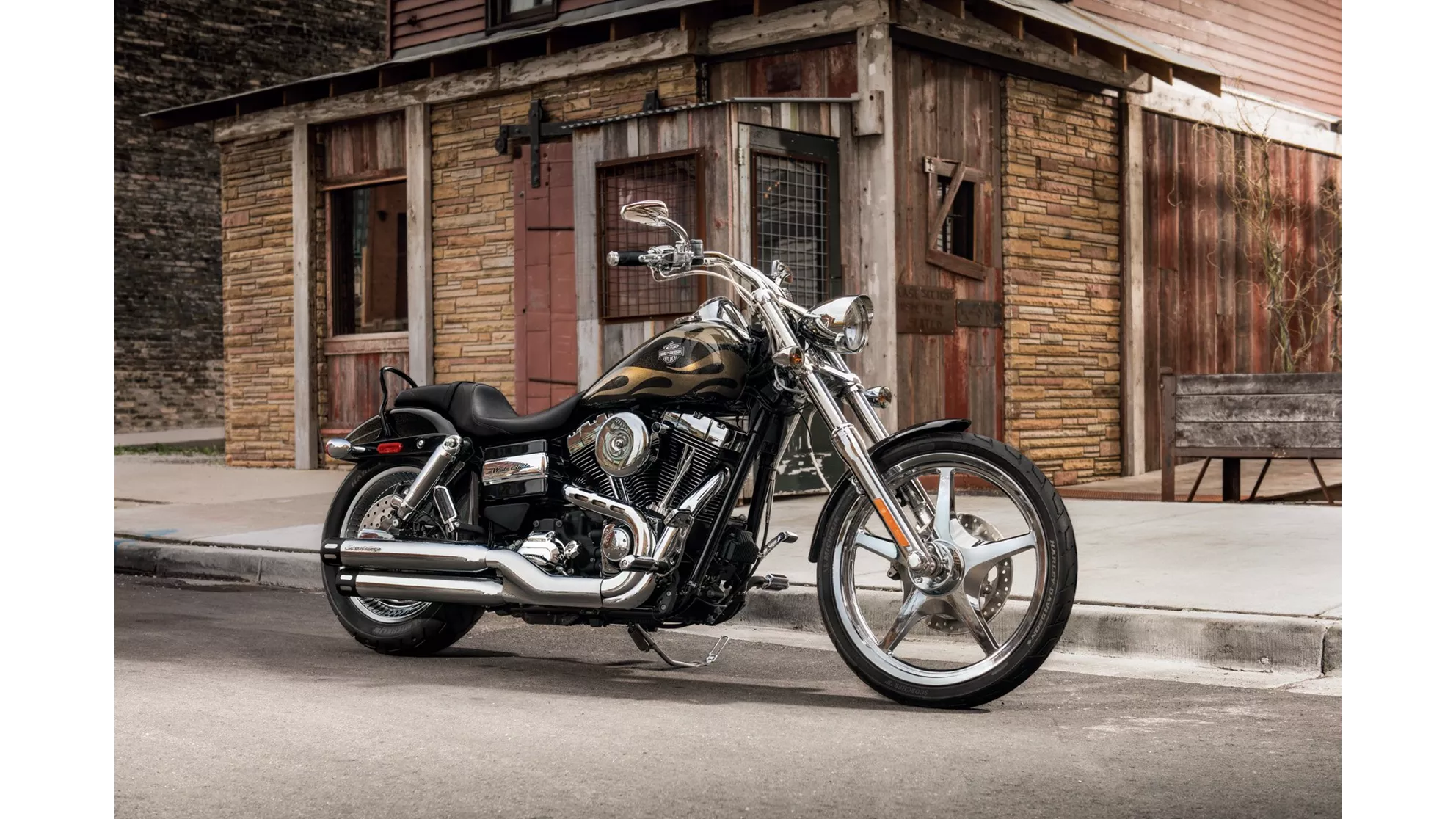 Harley-Davidson Dyna Wide Glide FXDWG - Image 1 Harley-Davidson Dyna Wide Glide FXDWG - Image 1