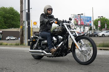 Harley-Davidson Dyna Wide Glide FXDWG 2016 - Bild 9 Harley-Davidson Dyna Wide Glide FXDWG 2016 - Bild 9