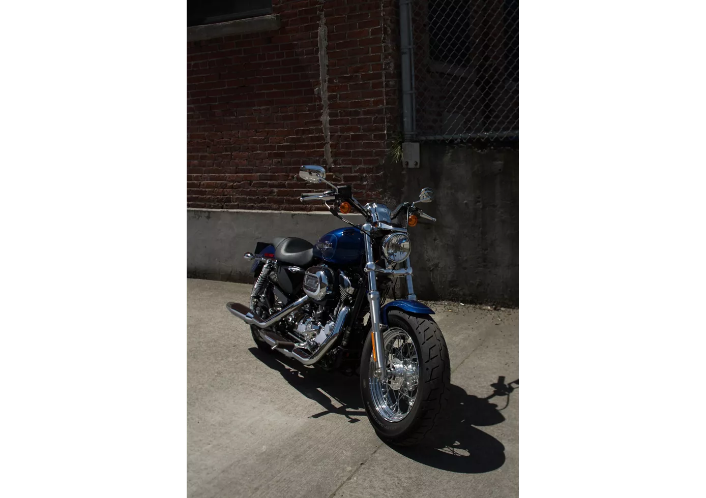 Harley-Davidson Sportster XL 1200C Custom 2016 Harley-Davidson Sportster XL 1200C Custom 2016