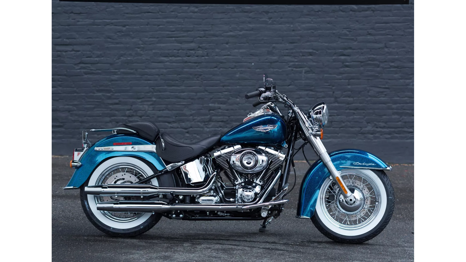 Harley-Davidson Softail Deluxe FLSTN - Image 2 Harley-Davidson Softail Deluxe FLSTN - Image 2