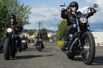 Harley-Davidson Dyna Street Bob FXDB 2016 - Bild 9 Harley-Davidson Dyna Street Bob FXDB 2016 - Bild 9