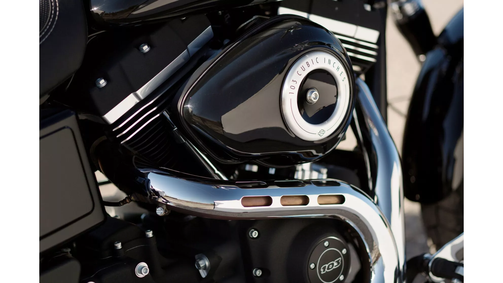 Harley-Davidson Dyna Fat Bob FXDF - Image 10 Harley-Davidson Dyna Fat Bob FXDF - Image 10