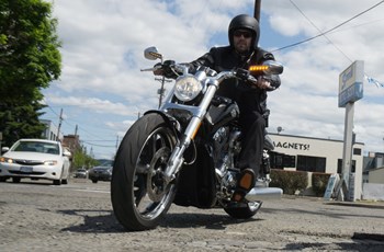 Harley-Davidson V-Rod Muscle VRSCF 2016 - Bild 4