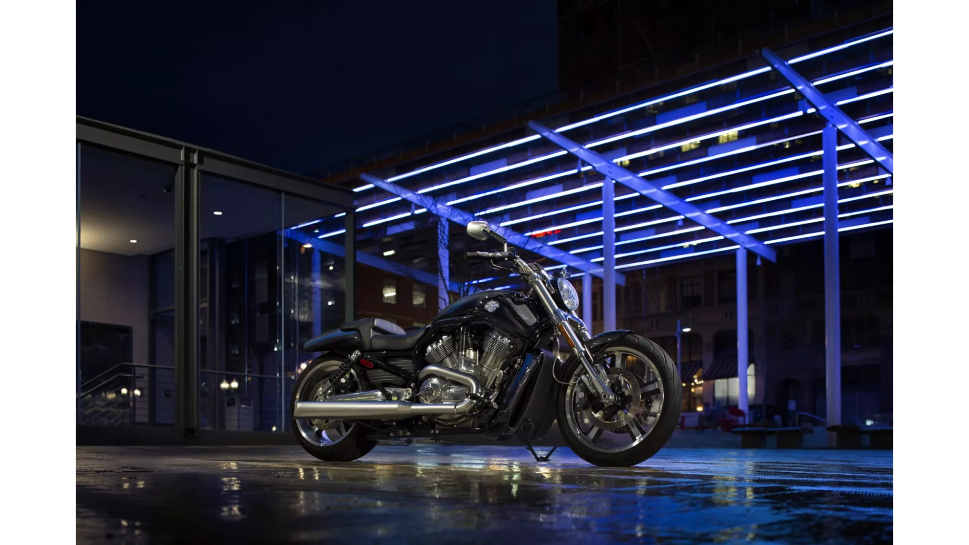 Harley-Davidson V-Rod Muscle VRSCF - Image 5 Harley-Davidson V-Rod Muscle VRSCF - Image 5