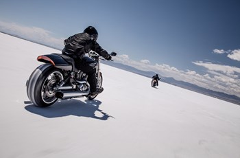 Harley-Davidson V-Rod Muscle VRSCF 2016 - Bild 9