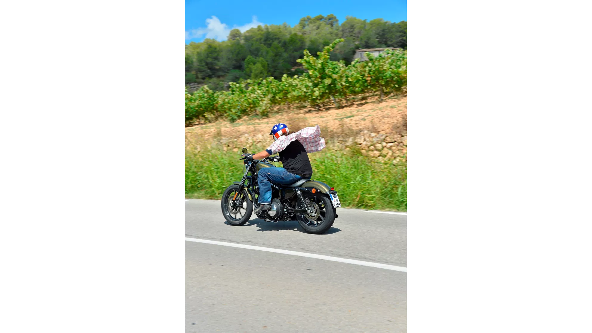 Harley-Davidson Sportster XL 883 N Iron - Image 3 Harley-Davidson Sportster XL 883 N Iron - Image 3