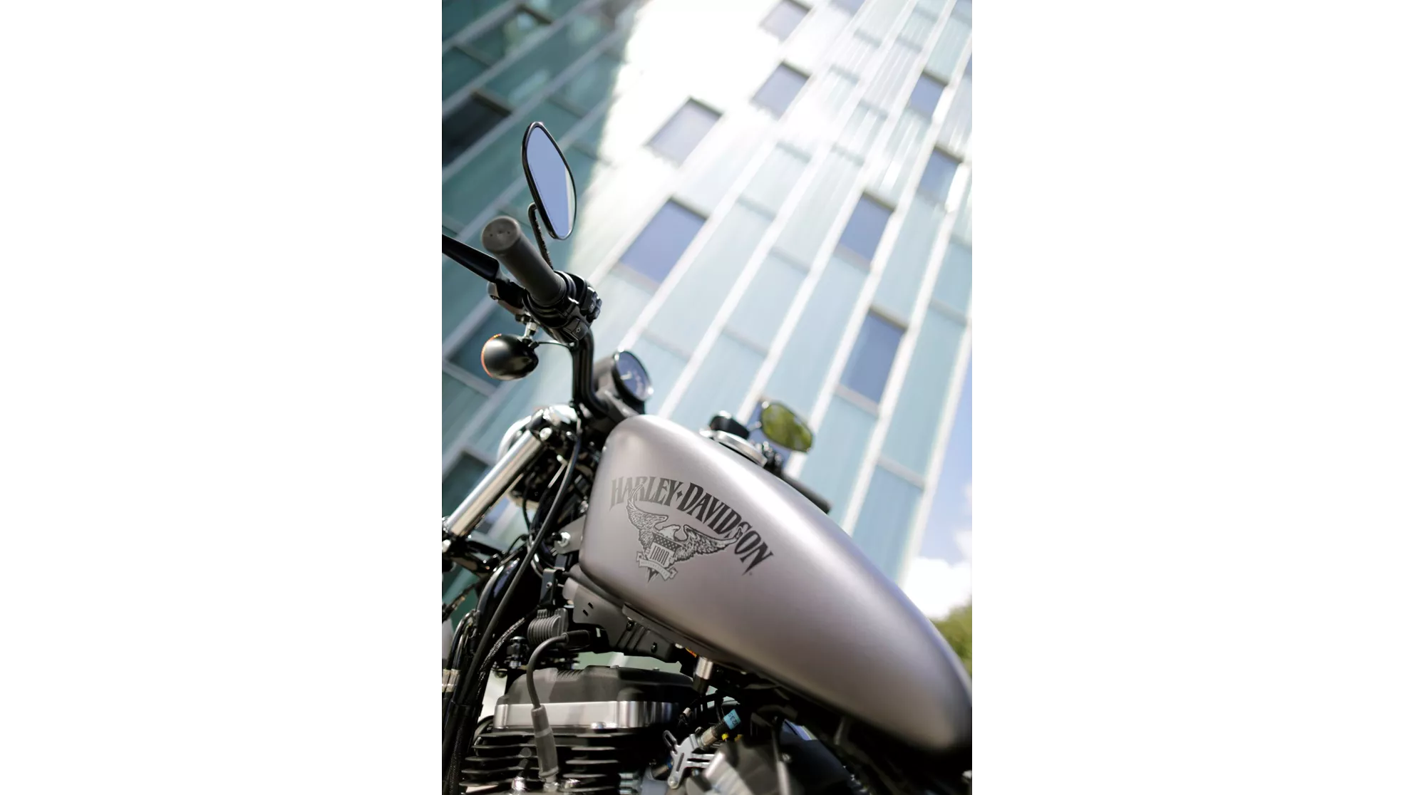 Harley-Davidson Sportster XL 883 N Iron - Image 6 Harley-Davidson Sportster XL 883 N Iron - Image 6