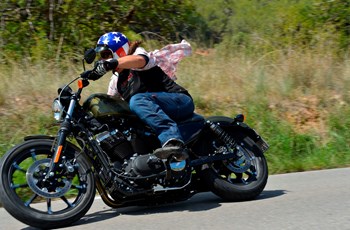 Harley-Davidson Sportster XL 883 N Iron 2016 - Bild 25 Harley-Davidson Sportster XL 883 N Iron 2016 - Bild 25
