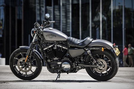 Harley-Davidson Sportster XL 883 N Iron 2016 Harley-Davidson Sportster XL 883 N Iron 2016