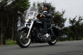 Harley-Davidson Dyna Switchback  FLD 2016 - Bild 2 Harley-Davidson Dyna Switchback  FLD 2016 - Bild 2
