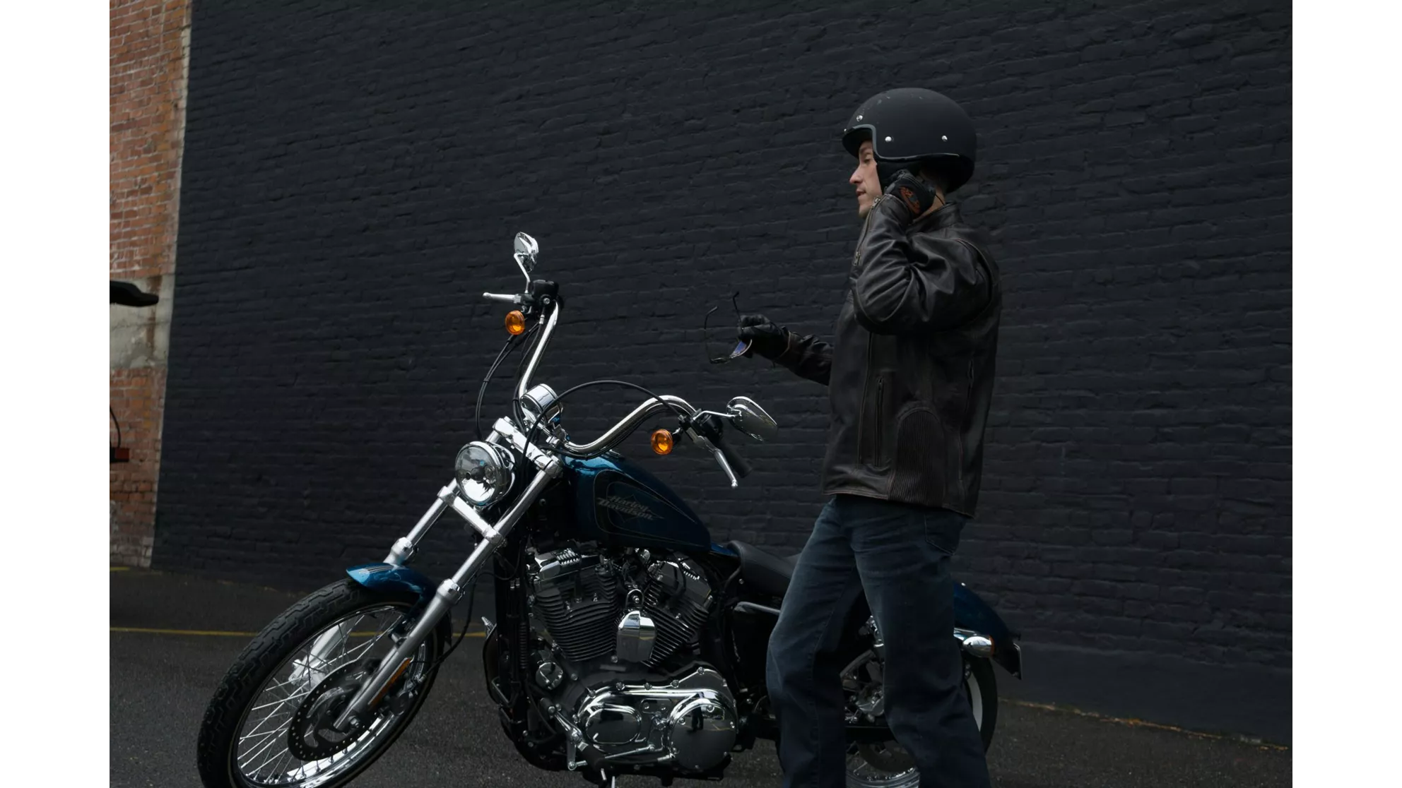 Harley-Davidson Sportster XL 1200 V Seventy-Two - Obrázek 2