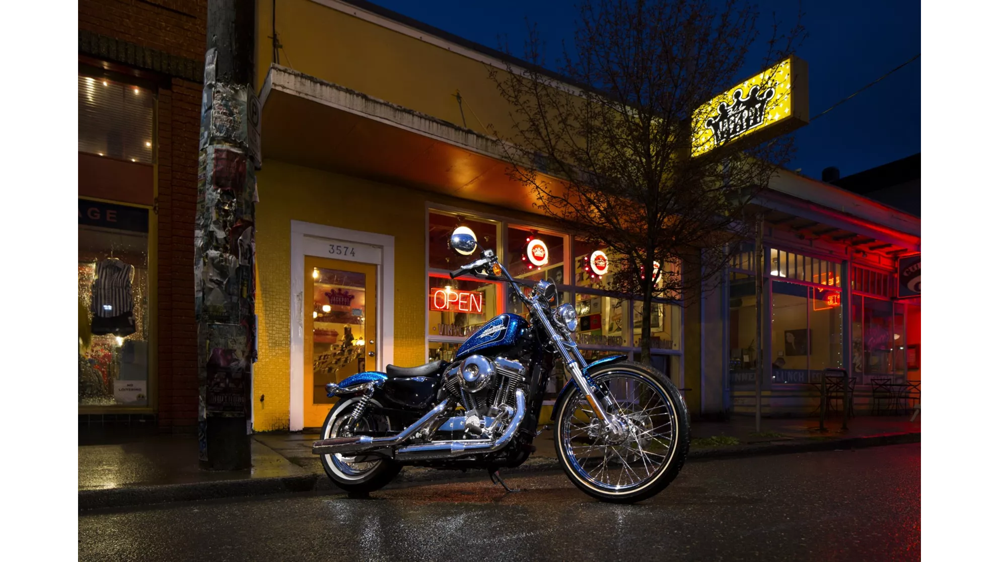 Harley-Davidson Sportster XL 1200 V Seventy-Two - Obrázok 3