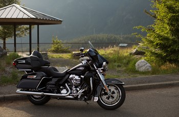 Harley-Davidson Electra Glide Ultra Classic FLHTCU 2016 - Bild 9