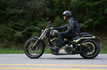 Harley-Davidson Softail Breakout FXSB 2016 - Bild 5 Harley-Davidson Softail Breakout FXSB 2016 - Bild 5