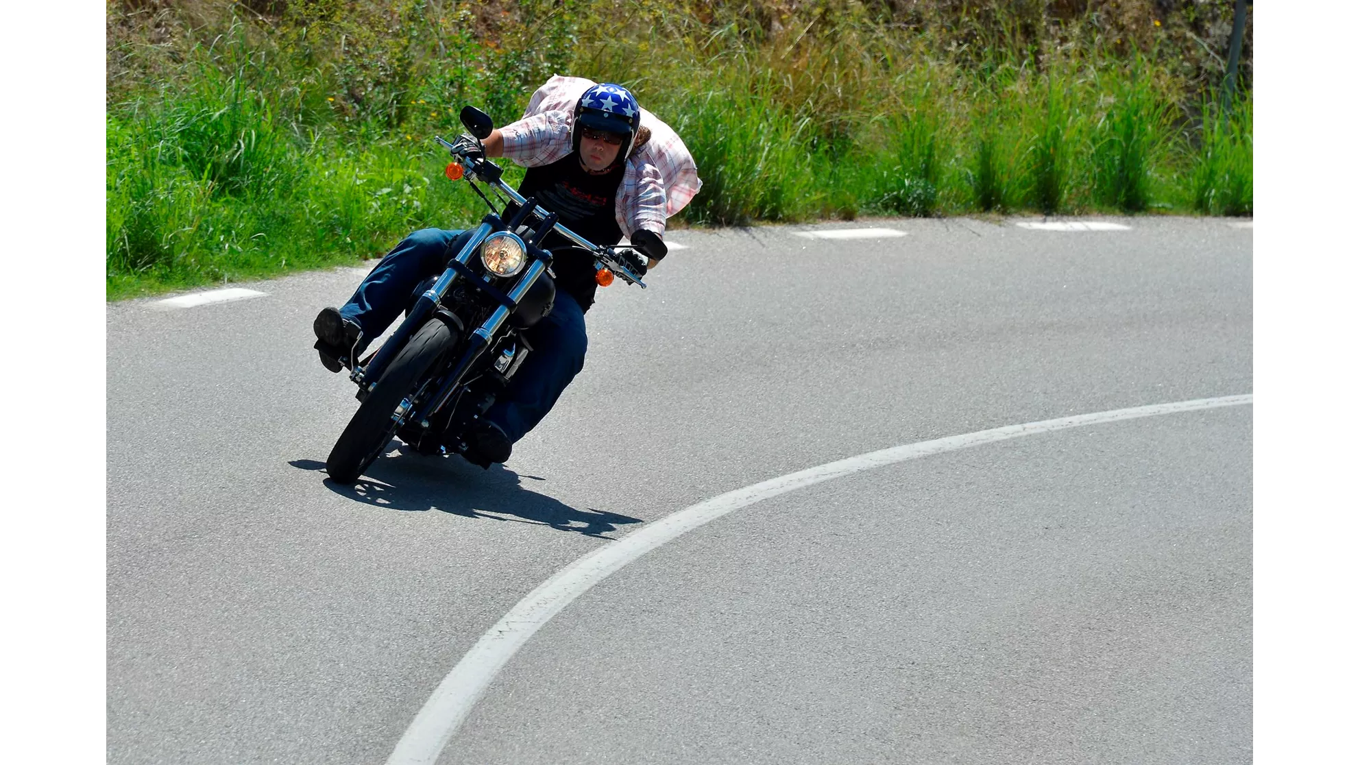 Harley-Davidson Dyna Street Bob Special - Image 1 Harley-Davidson Dyna Street Bob Special - Image 1