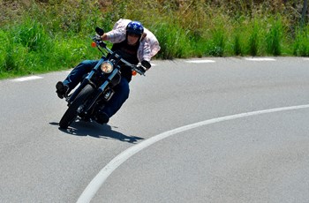 Harley-Davidson Dyna Street Bob Special 2016 - Bild 3 Harley-Davidson Dyna Street Bob Special 2016 - Bild 3