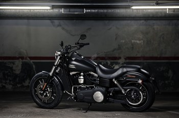 Harley-Davidson Dyna Street Bob Special 2016 - Bild 8 Harley-Davidson Dyna Street Bob Special 2016 - Bild 8