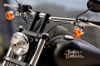 Harley-Davidson Dyna Street Bob Special 2016 - Bild 13 Harley-Davidson Dyna Street Bob Special 2016 - Bild 13