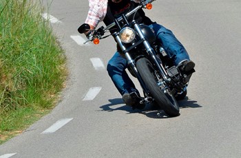 Harley-Davidson Dyna Street Bob Special 2016 - Bild 15 Harley-Davidson Dyna Street Bob Special 2016 - Bild 15