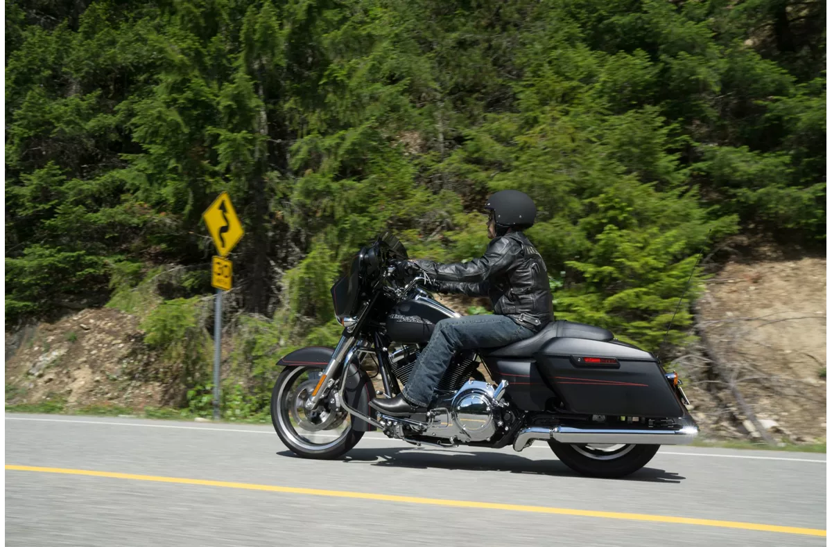 Harley-Davidson Touring Street Glide Special FLHXS Harley-Davidson Touring Street Glide Special FLHXS