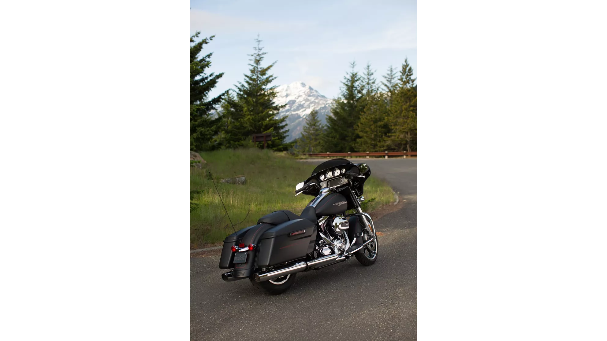 Harley-Davidson Touring Street Glide Special FLHXS - Image 7 Harley-Davidson Touring Street Glide Special FLHXS - Image 7