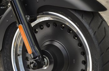 Harley-Davidson Softail Fat Boy S 2016 - Bild 13 Harley-Davidson Softail Fat Boy S 2016 - Bild 13