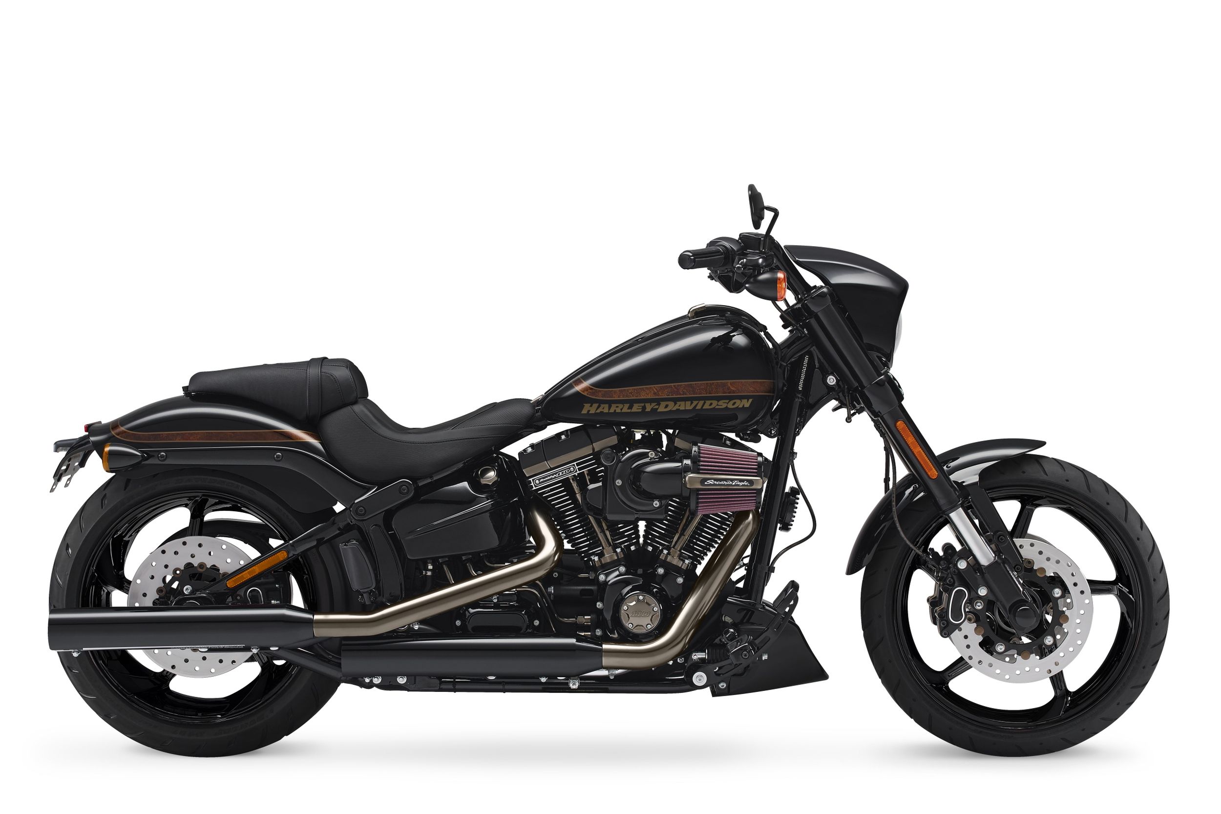 Motorrad Vergleich Harley Davidson Cvo Pro Street Breakout Fxse 2016 Vs Harley Davidson Softail Breakout 114 Fxbrs 2021