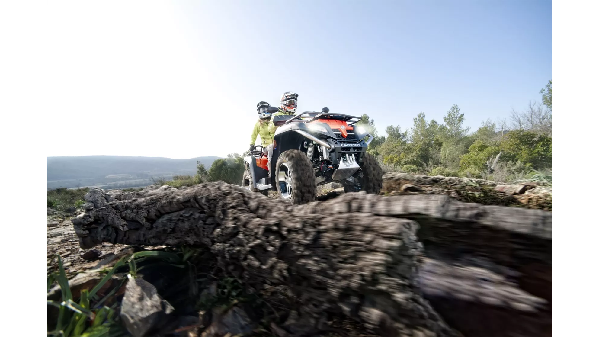 CFMOTO CForce 800 V2 EFI 4x4 XL - Image 13 CFMOTO CForce 800 V2 EFI 4x4 XL - Image 13