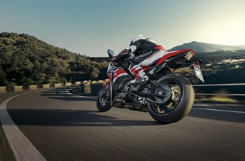 Honda CBR1000RR Fireblade 2016 - Bild 13 Honda CBR1000RR Fireblade 2016 - Bild 13