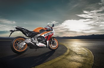 Honda CBR1000RR Fireblade 2016 - Bild 16 Honda CBR1000RR Fireblade 2016 - Bild 16