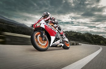 Honda CBR1000RR Fireblade 2016 - Bild 17 Honda CBR1000RR Fireblade 2016 - Bild 17